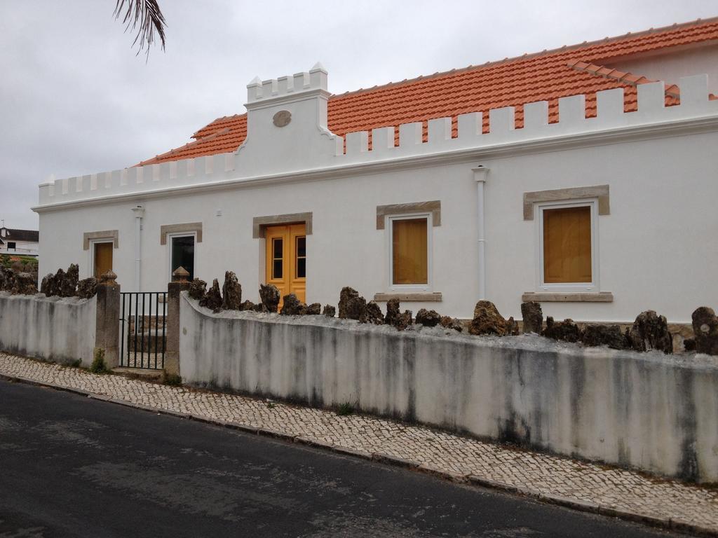Castro Beach House Apartment Sintra Bagian luar foto